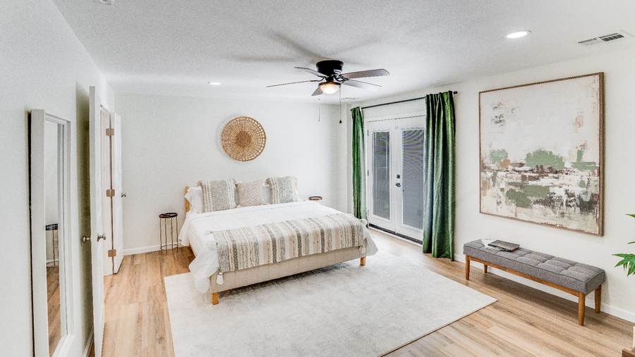 Midtown Manor — Primary Suite